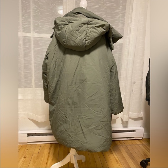 Oversized puffer jacket from H&M - Picture 2 of 6